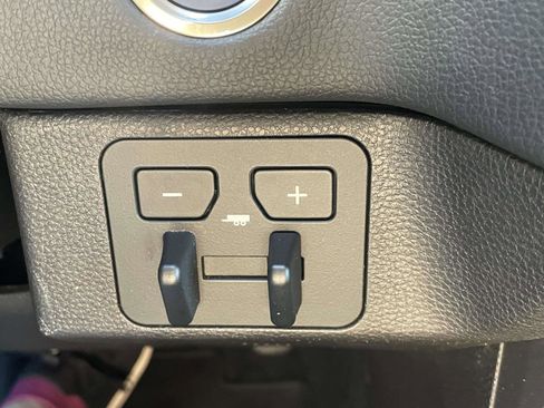 Used 2024 Toyota Tundra Limited image 9