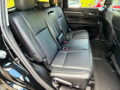 Used 2018 Toyota Highlander Limited FWD image 20