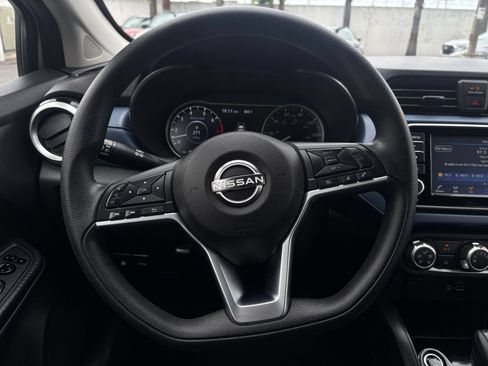 Used 2025 Nissan Versa SV FWD image 25