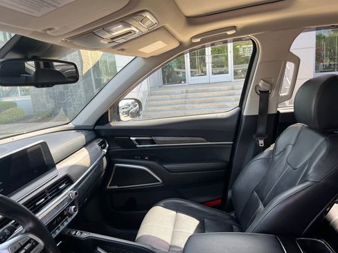 Used 2022 Kia Telluride EX w/ EX Premium Package image 12