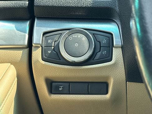 Used 2016 Ford Explorer Limited w/ Equipment Group 301A AWD/4WD image 11