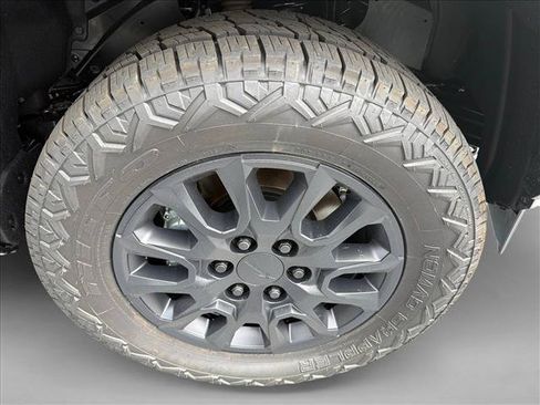 Used 2026 Toyota 4Runner SR5 RWD image 12