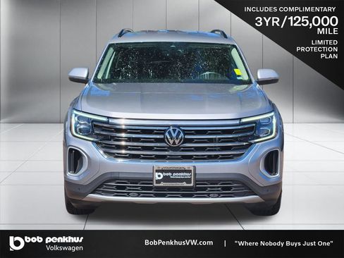 Used 2025 Volkswagen Atlas SE AWD/4WD image 22