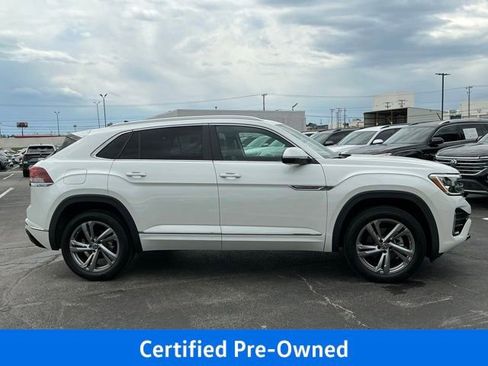 Certified 2024 Volkswagen Atlas Cross Sport SEL R-Line AWD/4WD image 2