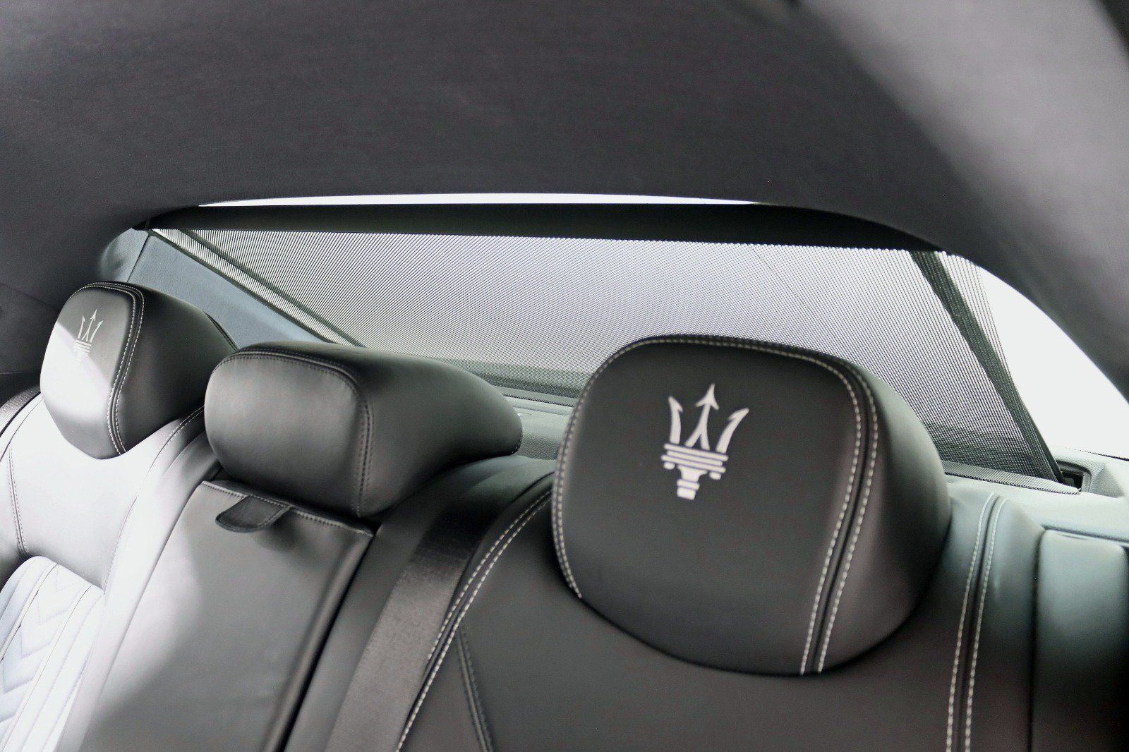 Used 2020 Maserati Ghibli S GranLusso AWD/4WD image 33