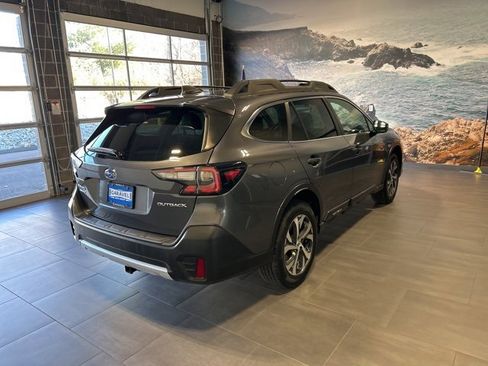 Used 2021 Subaru Outback Limited image 30