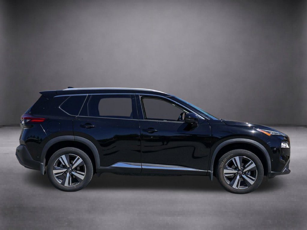 Used 2023 Nissan Rogue SV FWD image 3