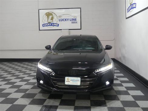 Used 2022 Honda Accord Sport image 2