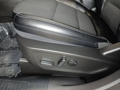 Used 2023 Ford Escape SE image 16