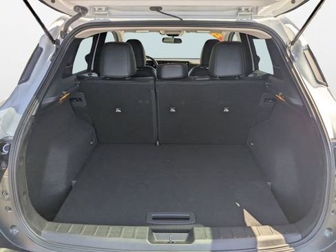 Used 2025 Nissan Kicks SR FWD image 12