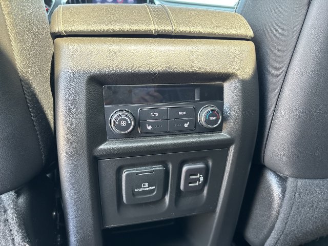 Used 2023 Chevrolet Traverse Premier w/ Redline Edition AWD/4WD image 19