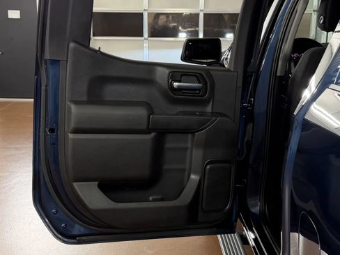 Used 2020 Chevrolet Silverado 1500 LT w/ All-Star Edition AWD/4WD image 31