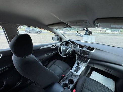 Used 2015 Nissan Sentra SR FWD image 25