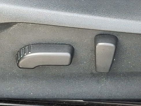 Used 2022 Subaru Impreza 2.0i Limited image 27