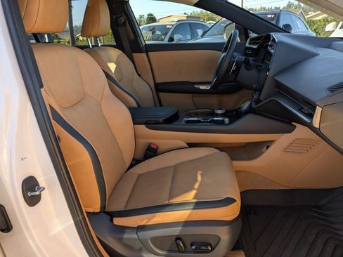 Used 2023 Lexus RZ 450e Premium w/ Technology Package image 23