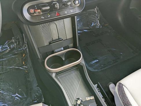 Certified 2025 MINI Cooper S FWD image 11