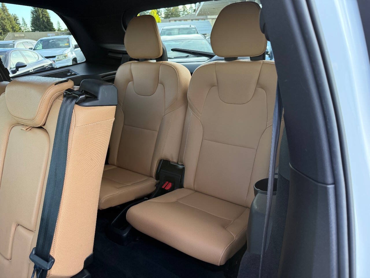 Used 2019 Volvo XC90 T6 Momentum w/ Advanced Package AWD/4WD image 18