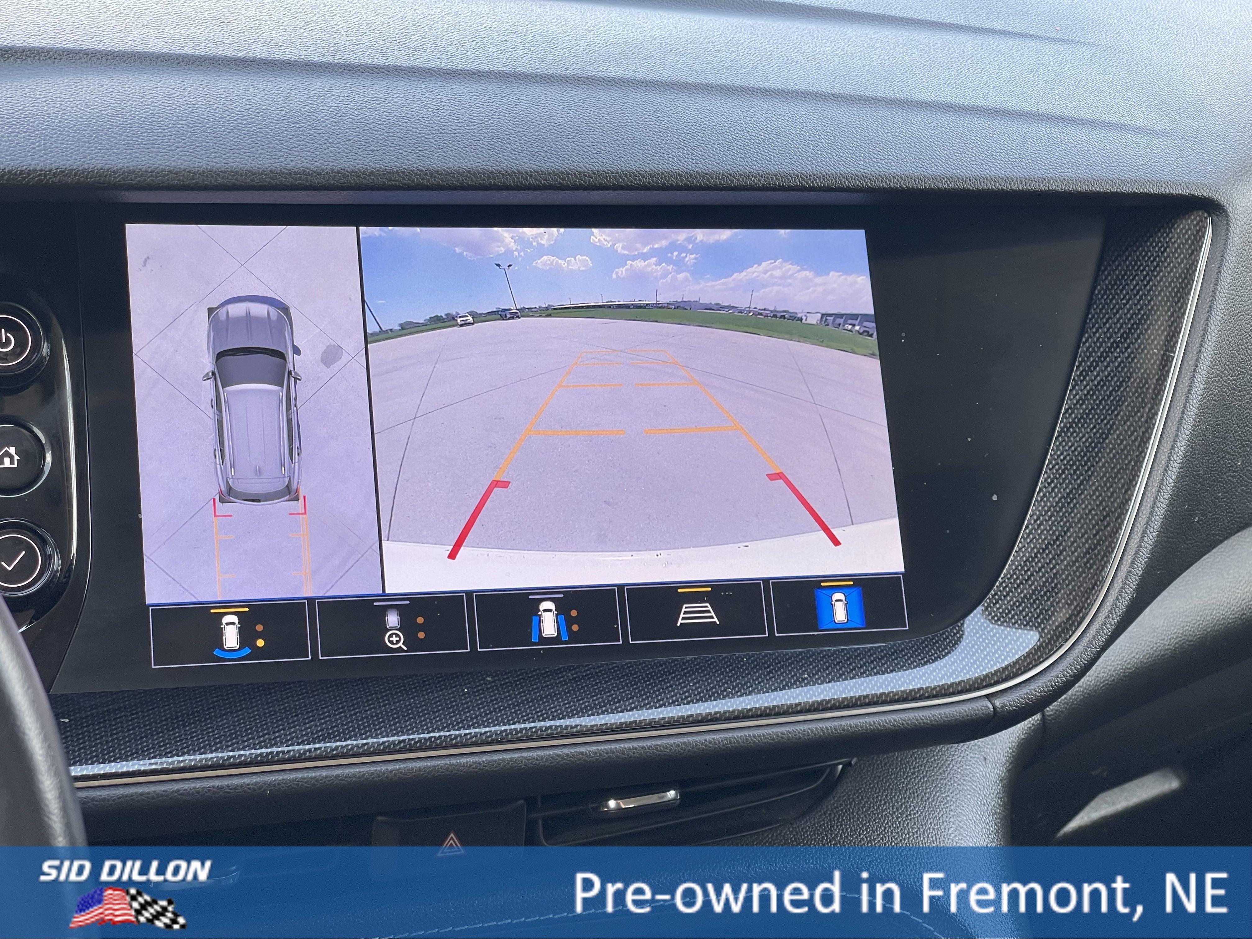 Certified 2021 Buick Envision Essence w/ Technology Package I AWD/4WD image 4