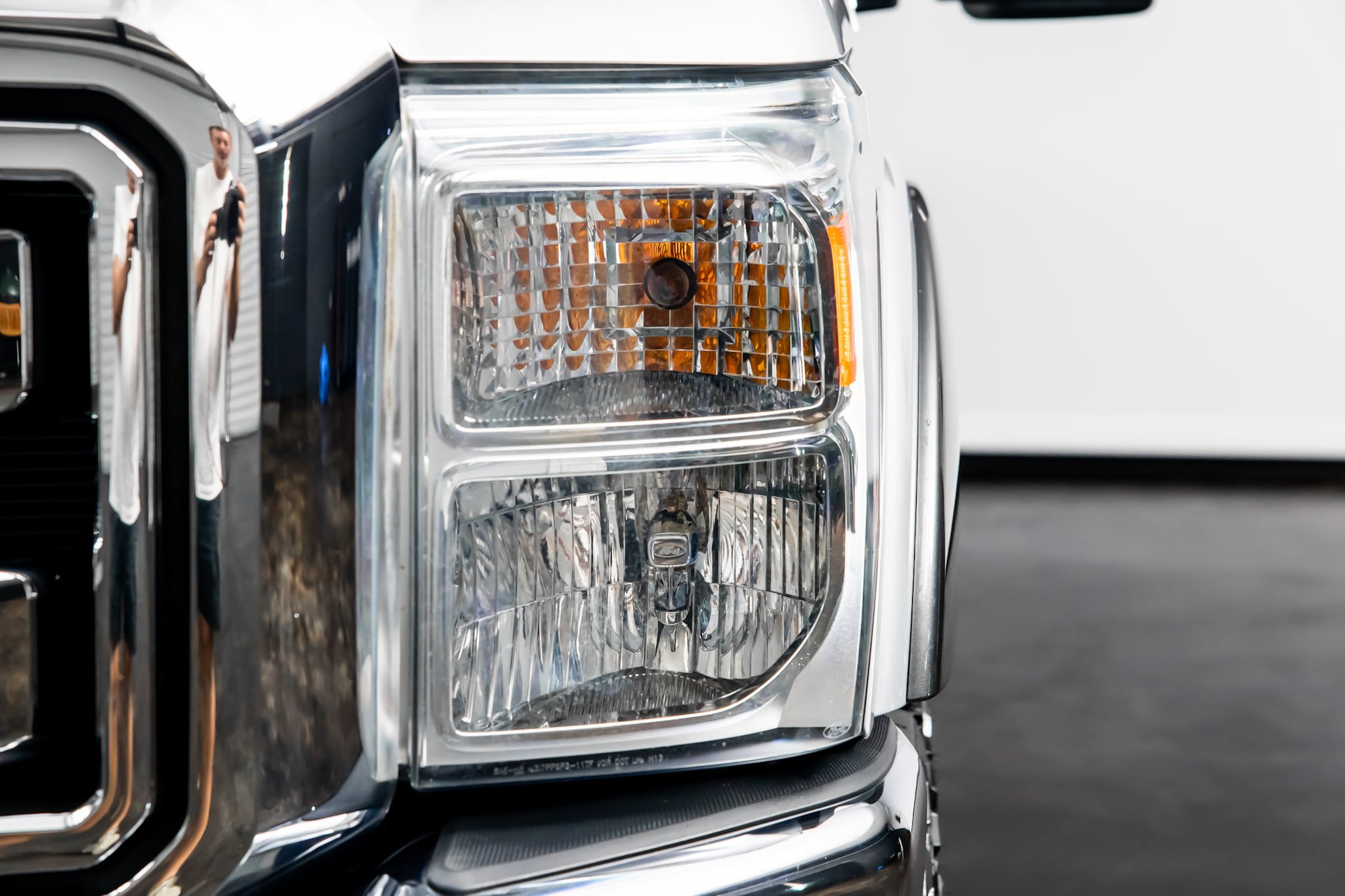 Used 2015 Ford F250 Lariat w/ Chrome Package AWD/4WD image 5