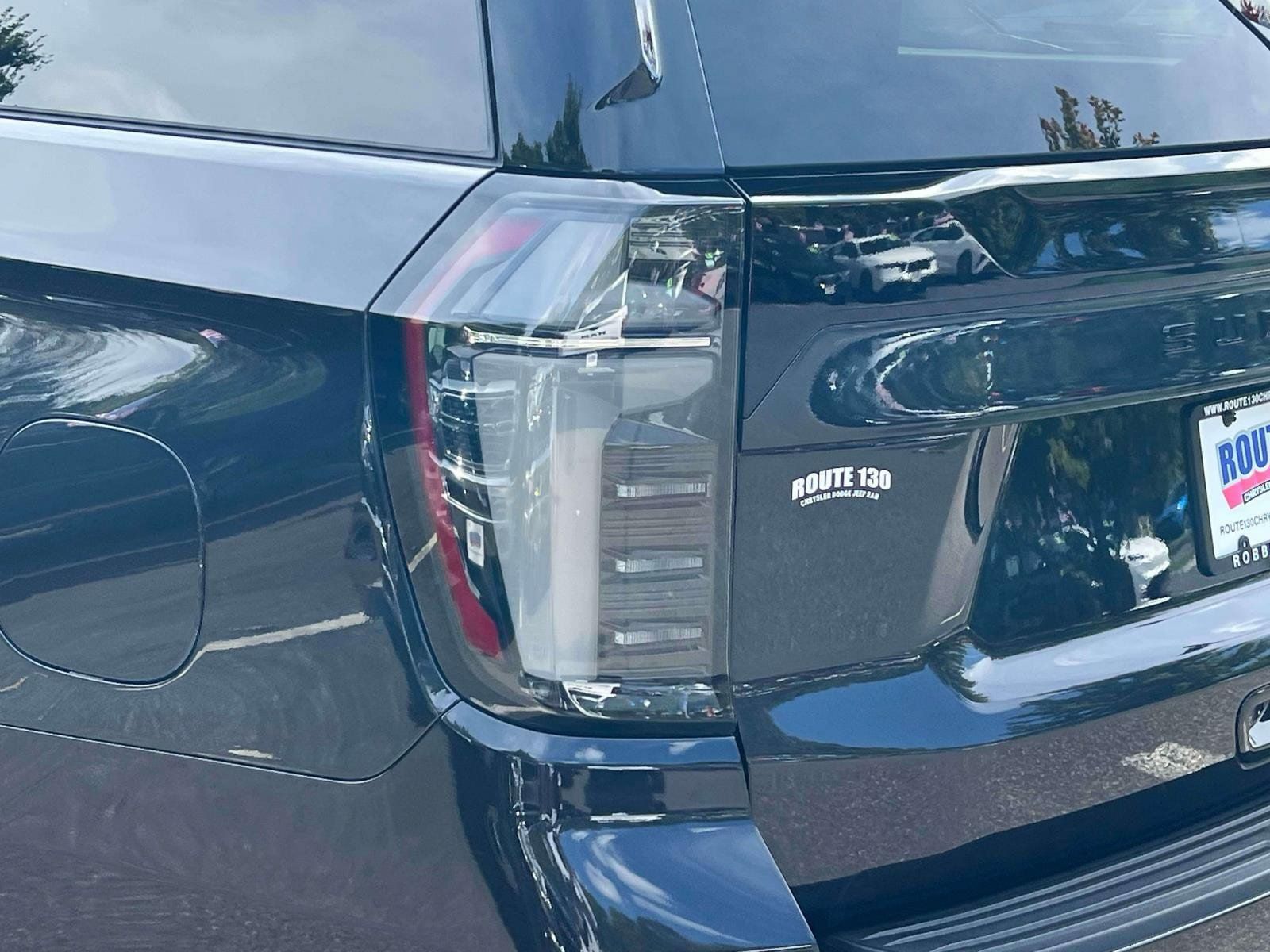 Used 2025 Chevrolet Suburban Z71 w/ Comfort Package AWD/4WD image 8