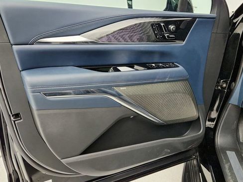 Used 2025 Cadillac Escalade IQ Luxury 2 image 11