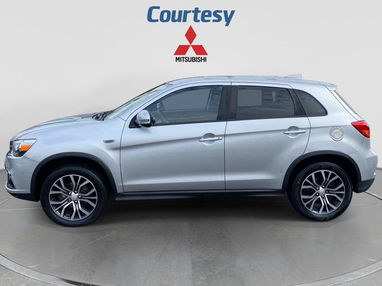 Used 2019 Mitsubishi Outlander Sport ES AWD/4WD image 2