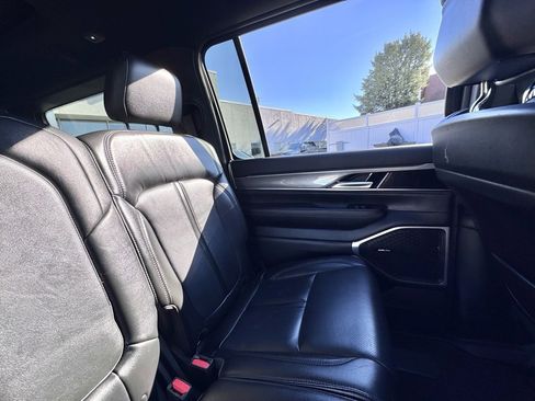 Used 2022 Jeep Wagoneer Series I image 25