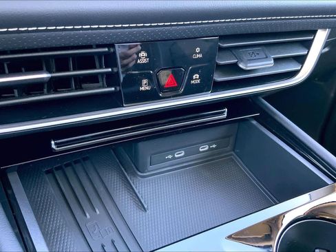 New 2026 Volkswagen Atlas SE FWD image 19
