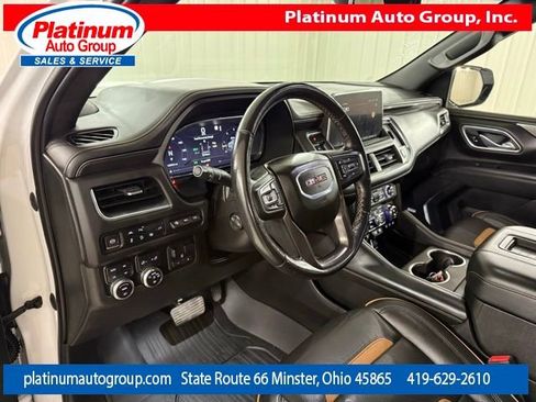 Used 2022 GMC Yukon XL AT4 image 13