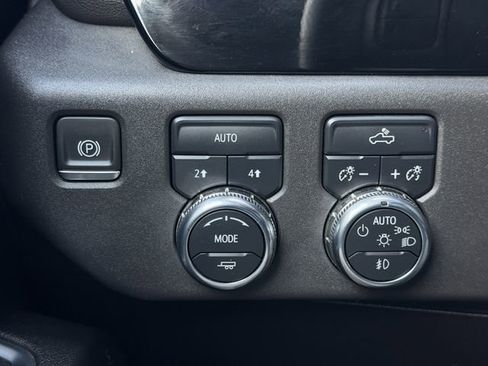 Used 2024 GMC Sierra 1500 Elevation w/ LPO, Elevation Black Package AWD/4WD image 22