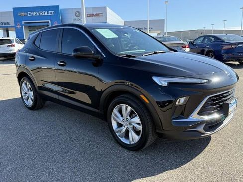 Used 2024 Buick Encore GX Preferred w/ Comfort Package image 10