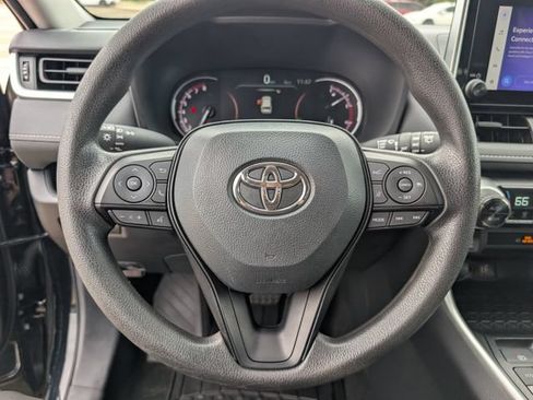 Used 2025 Toyota RAV4 XLE FWD image 12