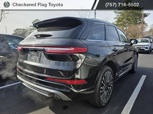 Used 2022 Lincoln Corsair AWD w/ Premium Package image 6