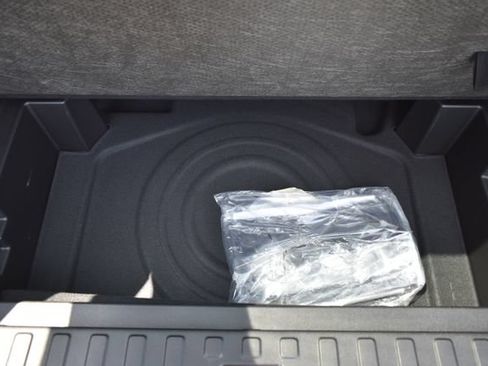 Used 2019 Chevrolet Equinox Premier FWD image 42