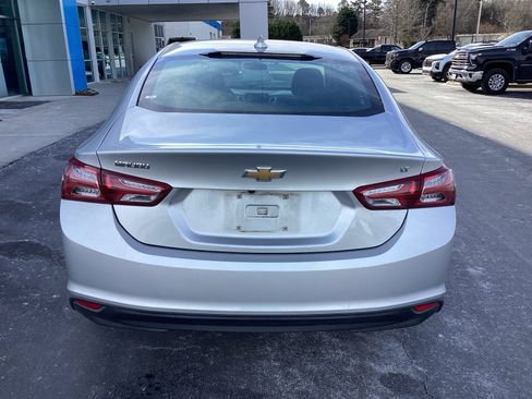 Used 2020 Chevrolet Malibu LT image 3