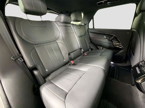 Certified 2024 Land Rover Range Rover Sport SE image 29
