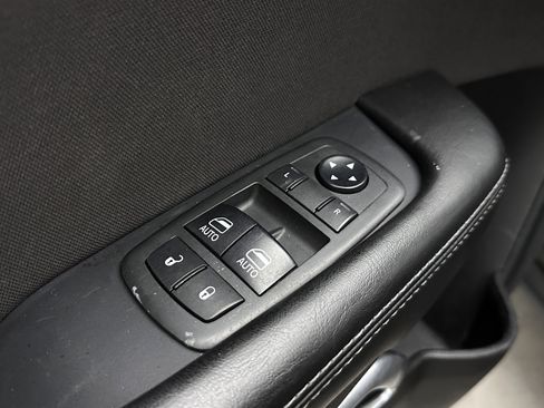 Used 2021 Dodge Challenger R/T Scat Pack RWD image 11