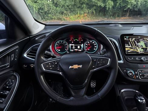 Used 2017 Chevrolet Malibu Premier w/ Premier Sun and Wheel Package FWD image 28