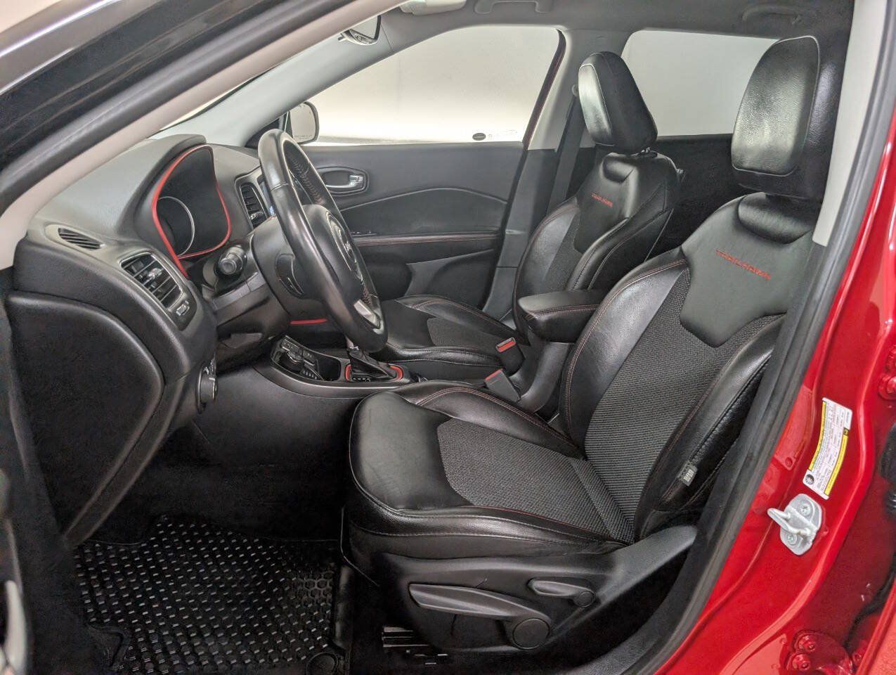 Used 2018 Jeep Compass Trailhawk w/ Safety & Security Group AWD/4WD image 7