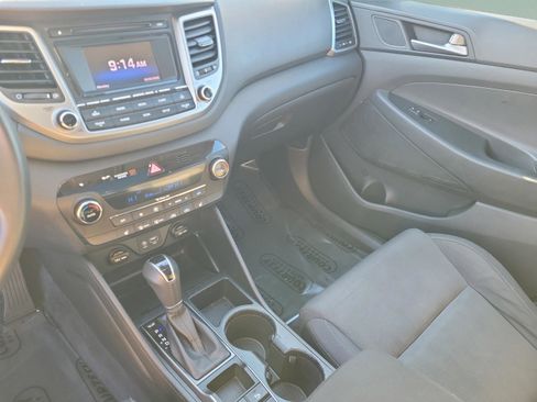 Used 2017 Hyundai Tucson Value w/ Cargo Package image 34