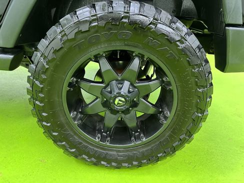 Used 2015 Jeep Wrangler Unlimited Sport w/ Quick Order Package 24S AWD/4WD image 14