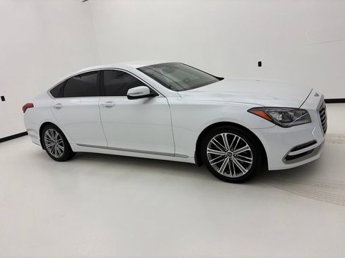 Used 2019 Genesis G80 3.8 RWD image 1