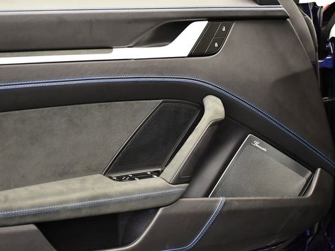 Used 2024 Porsche 911 Dakar image 36