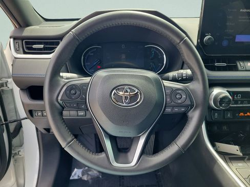 Used 2023 Toyota RAV4 XSE AWD/4WD image 15