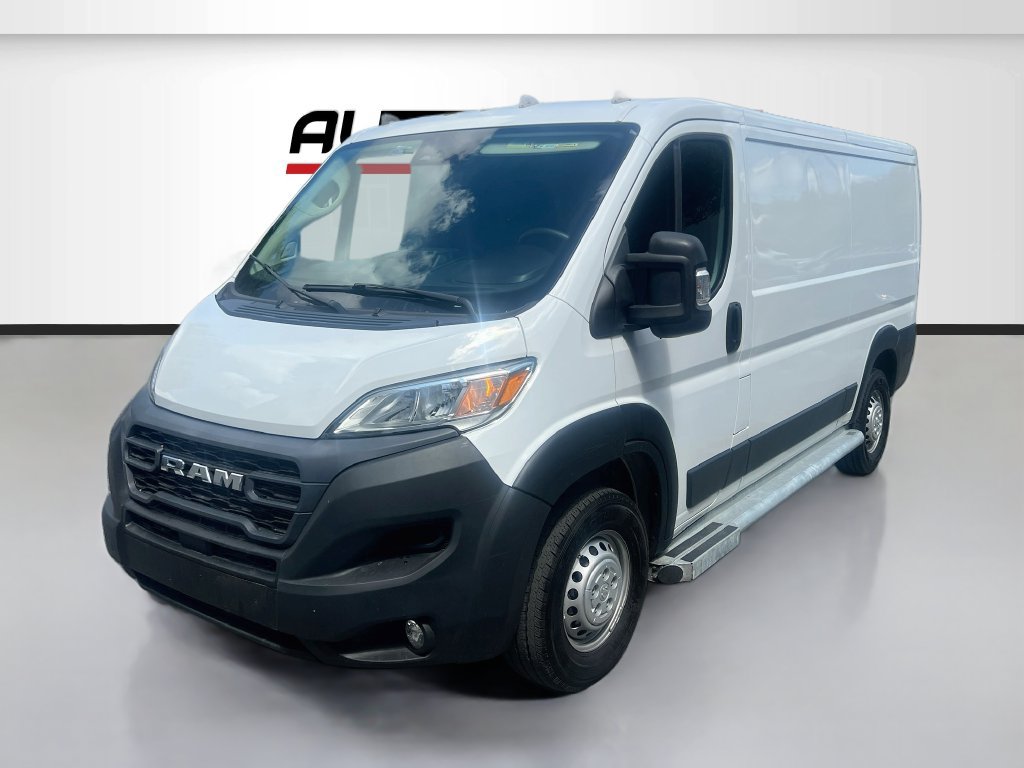 Used 2025 RAM ProMaster 2500 w/ U-Haul Equipment Group FWD image 3