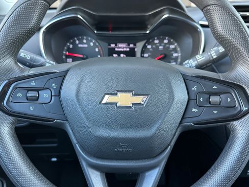Used 2022 Chevrolet TrailBlazer LT FWD image 22