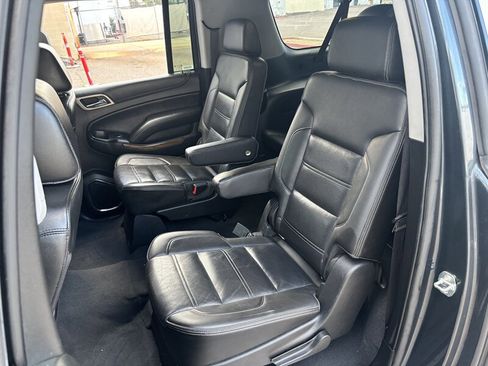 Used 2019 GMC Yukon XL Denali image 48