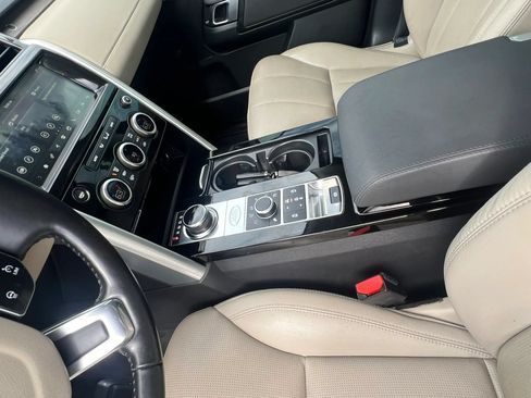 Used 2020 Land Rover Discovery HSE AWD/4WD image 17