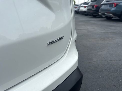 Used 2024 Ford Edge Titanium w/ Equipment Group 301A AWD/4WD image 12