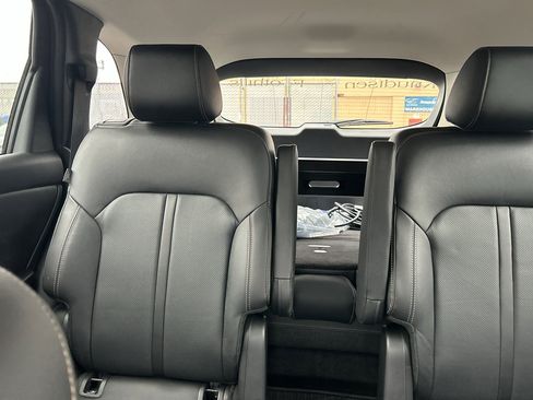 Used 2025 MAZDA CX-90 Plug-In Hybrid w/ Preferred image 11